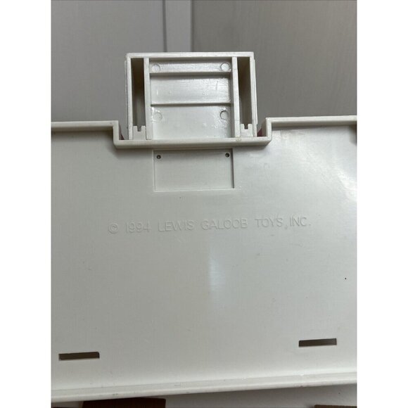 My Pretty Dollhouse Pink Palace Set Vintage 1994 Lewis Galoob w/extra figures - Picture 11 of 11